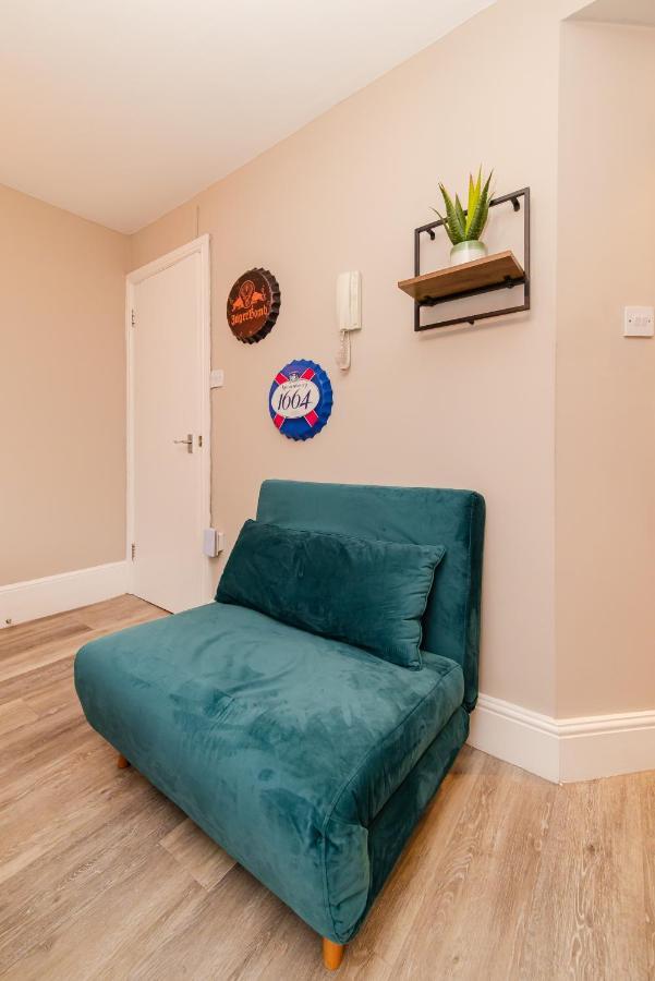 Flash Sale Super I Next To Seafront I King Size Bed I Ms19