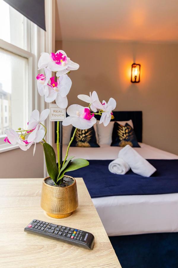 Apartment Flash Sale Super I Next To Seafront I King Size Bed I Ms19 *